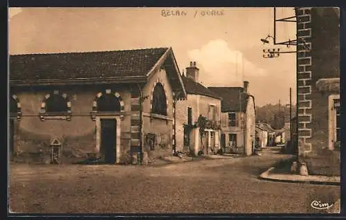 AK Belan-sur-Ource, La Fontaine et Rue du Moulin