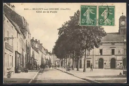 AK Bligny-sur-Ouche, Côté de la Poste avec timbres-poste verts de 5 centimes