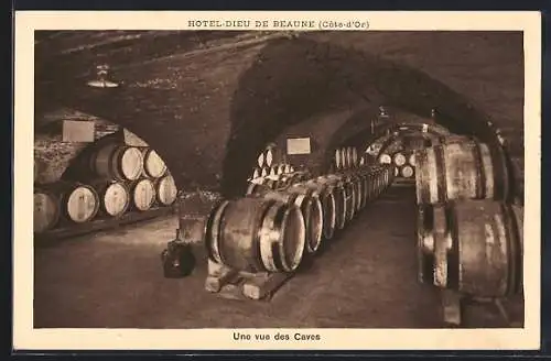 AK Beaune, Hôtel-Dieu de Beaune, une vue des caves