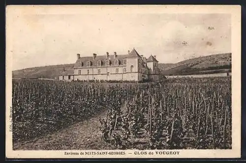 AK Nuits-Saint-Georges, Clos de Vougeot et vignobles en arrière-plan