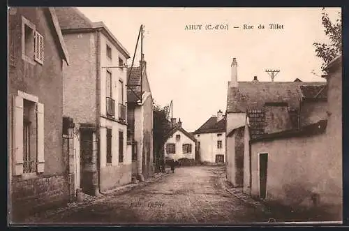 AK Ahuy, Rue du Tillot mit Wohnhäusern und Stromleitungen