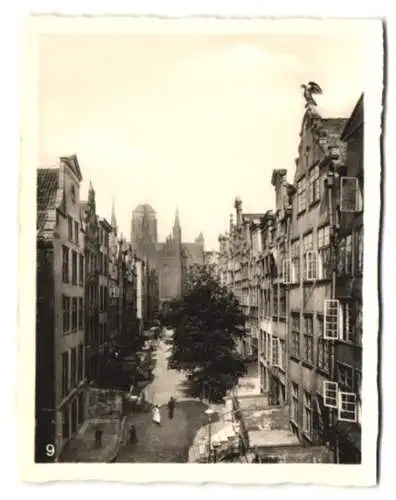 10 Fotografien Ottomar Steinbach, Danzig, Ansicht Danzig, Bahnhof, Langermarkt mit Rathaus, Marienkirche, Krantor