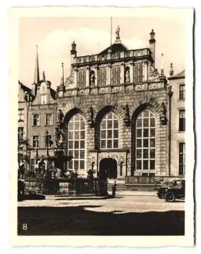 10 Fotografien Ottomar Steinbach, Danzig, Ansicht Danzig, Bahnhof, Langermarkt mit Rathaus, Marienkirche, Krantor