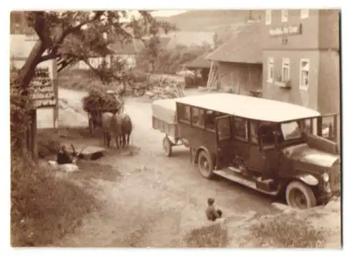 21 Fotografien Ansicht Brückenau, Umzugswägen und Orchester zum Erntedankfest, Festwagen, Bäcker, Schneider, Radmacher