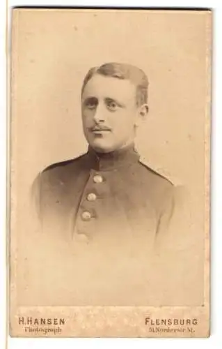 Fotografie H. Hansen, Flensburg, flensburger Soldat in Uniform Rgt. 86