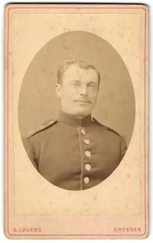 Fotografie Georg Lüders, Dresden, junger Sächsischer Soldat in Uniform Rgt. 103