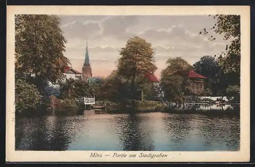 AK Moers, Partie am Stadtgraben, Blick zum Kirchturm