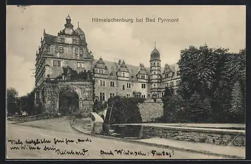 AK Bad Pyrmont, Strassenpartie mit Hämelschenburg