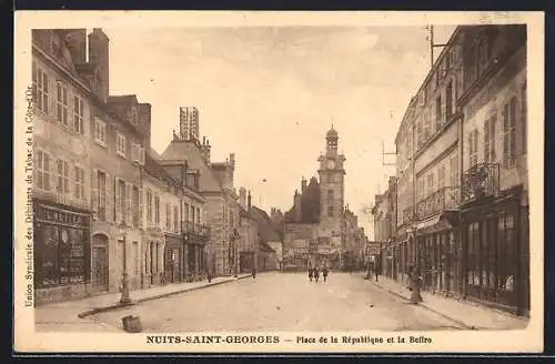 AK Nuits-Saint-Georges, Place de la République et la Beffro
