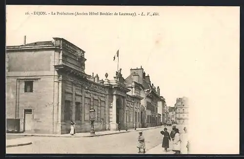 AK Dijon, La Préfecture, Ancien Hôtel Bouhier de Lantenay