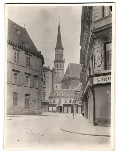 Fotografie unbekannter Fotograf, Ansicht Wien, Blick zur Michaelerkirche