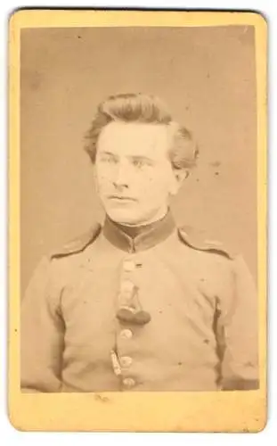 Fotografie A. Reingruber, Sulzbach / Obpf., junger Soldat in Uniform Rgt. 6