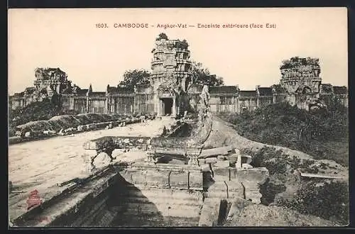 AK Angkor-Vat, Enceine extérieure