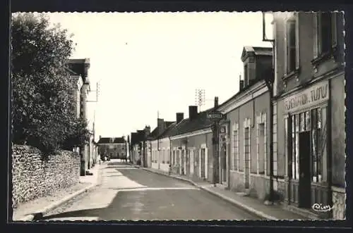 AK Hommes /I.-et-L., Hotel du Printemps