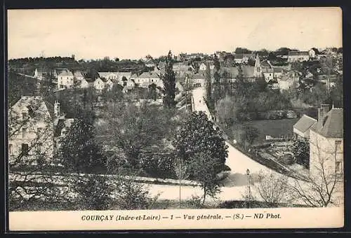 AK Courcay /Indre-et-Loire, Vue générale