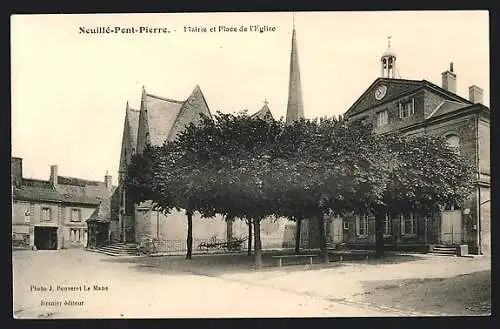 AK Neuilly-Pont-Pierre, Mairie et Place de l`Église