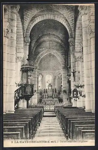 AK La Haye-Descartes, Intérieur de l`Église