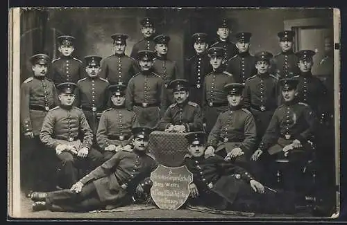 Foto-AK Freiburg i. B., 3. Rekruten-Corporalschaft, 7. Comp. 5. Badisches Infanterie Regiment No. 113