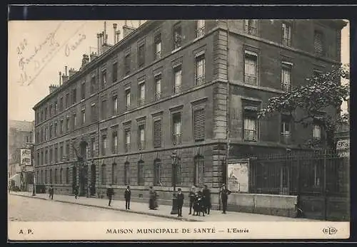 AK Paris, Maison Municipale de Santé, L`Entrée