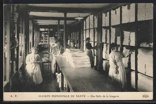 AK Paris, Maison Municipale de Santé, Une Salle de la Lingerie