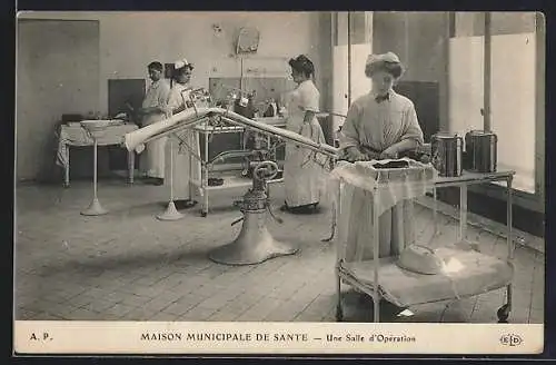 AK Paris, Maison Municipale de Santé, Une Salle d`Opération