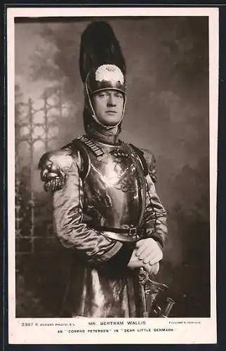 AK Schauspieler Bertram Wallis, als Conrad Petersen in Dear little Denmark