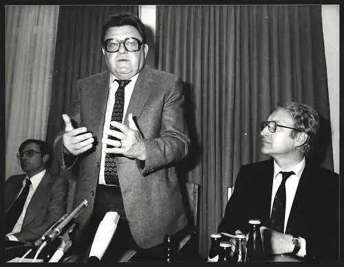 Fotografie WEREK, München, Kanzlerkandidat der CDU /CSU Franz Josef Strauss und Edmund Stoiber, 03.07.1979