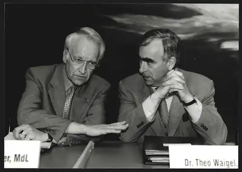 Fotografie Sepp Spiegl, Bonn, Bayerns Ministerpräsident Edmund Stoiber mit CSU-Vorsitzendem Theo Waigel 1996