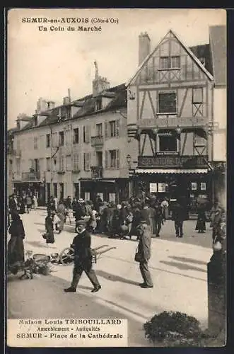 AK Semur-en-Auxois, Un Coin du Marché avec Maison à Colombages et Passants