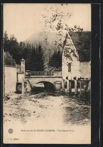 AK Saint-Seine-l`Abbaye, Pont et bâtiment près de la rivière à Val-Suzon-Haut