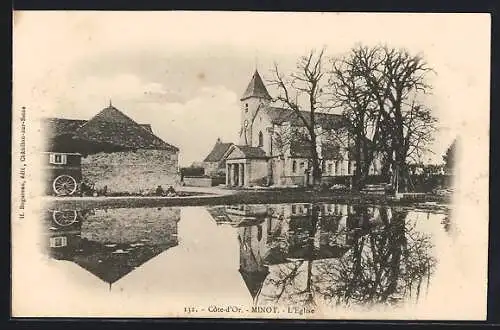 AK Minot, L`église et son reflet dans l`eau