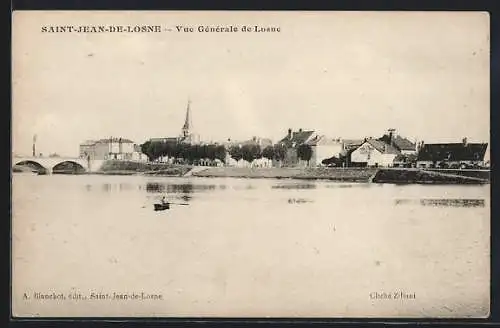 AK Saint-Jean-de-Losne, Vue Générale de la ville avec la rivière et pont en arrière-plan