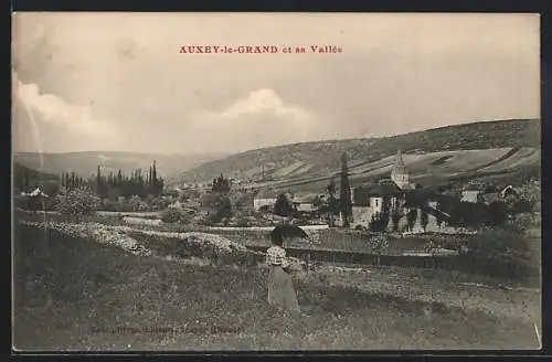 AK Auxey-le-Grand, vue panoramique de la vallée avec une femme tenant un parapluie