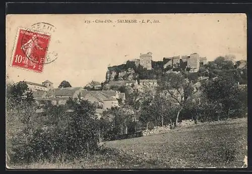 AK Salmaise, vue sur le château et les bâtiments environnants