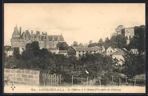 AK Langeais /I.-et-L., Le Château et le Donjon, Vue prise des Coteaux