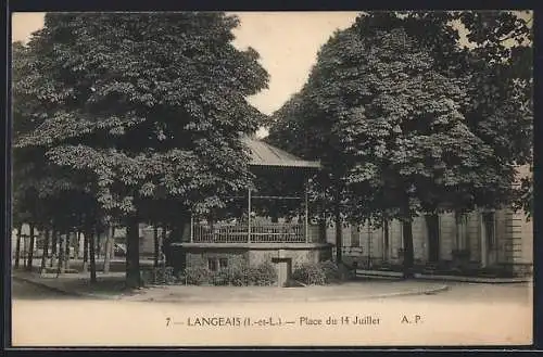 AK Langeais /I.-et-L., Place du 14 Juillet