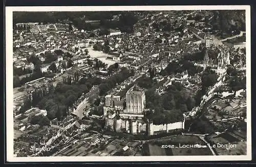 AK Loches, Le Donjon, Vue aérienne