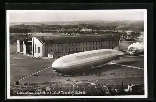 AK Friedrichshafen /Bodensee, Luftschiffbau Zeppelin mit LZ127 Graf Zeppelin