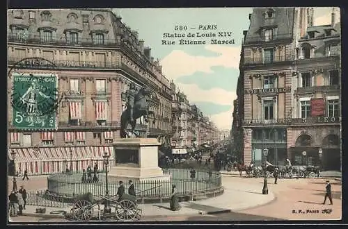 AK Paris, Statue de Louis XIV, Rue Étienne Marcel