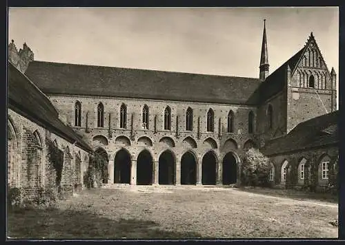 Foto-AK Deutscher Kunstverlag: Chorin, Ehemaliges Zisterzienserkloster, Kreuzhof