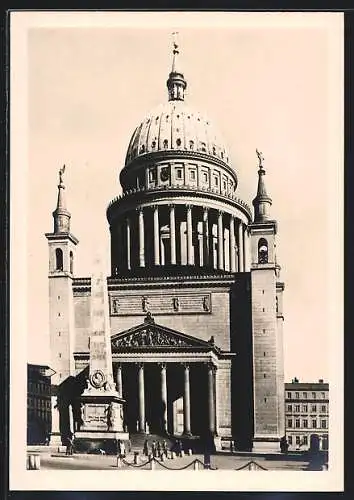 AK Potsdam, Nikolaikirche mit Strassenpartie