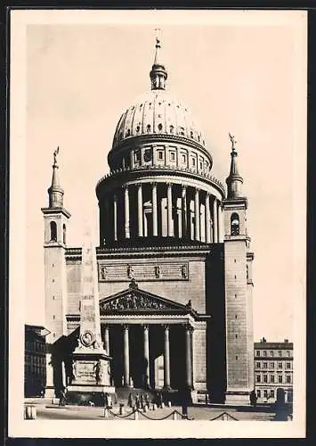 AK Potsdam, Nikolaikirche mit Strassenpartie