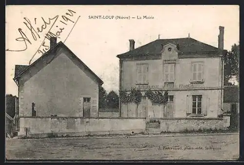 AK Saint-Loup /Nièvre, La Mairie