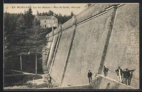 AK Les Settons, En Morvan, Le Lac, Mur de Garde, Côté aval