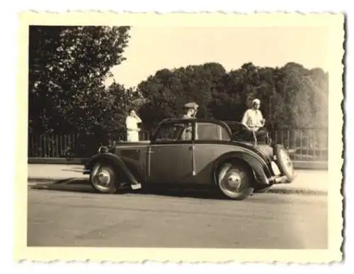 Fotografie unbekannter Fotograf und Ort, Auto DKW, Fahrzeug mit heruntergeklapptem Verdeck