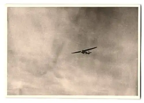 6 Fotografien Segelflug, Segelflugzeug Kennung D-5331 auf dem Flugplatz