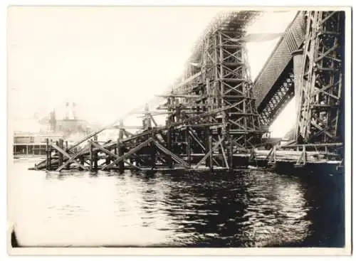 17 Fotografien Ansicht Grodno, von Deutschen gesprengte Brücke 1915, Besatzungssoldaten, Oblt, Stackermann, Zerstörung