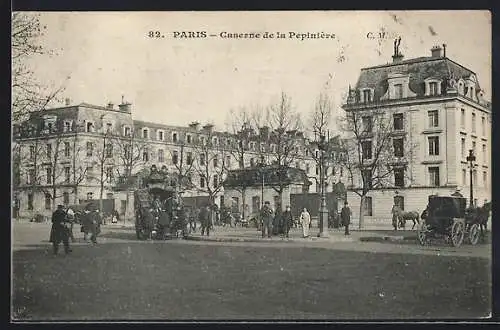 AK Paris, Caserne de la Pepinière, Pferdekutsche