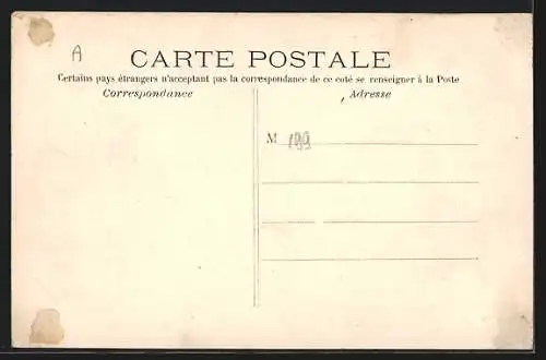 AK Paris, Caserne de la Pepinière, Pferdekutsche