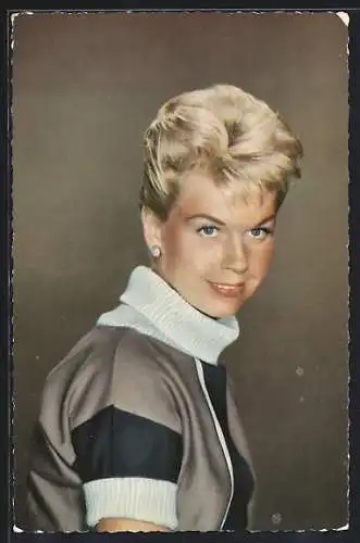 AK Schauspielerin Doris Day mit blonden Haaren